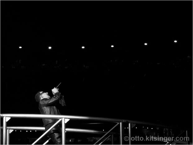 Live U2 concert photo of Bono