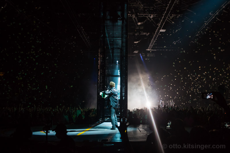 Live concert photo of Bono
