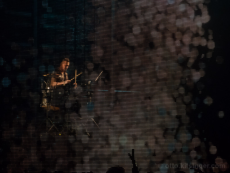 Live concert photo of Larry Mullen Jr