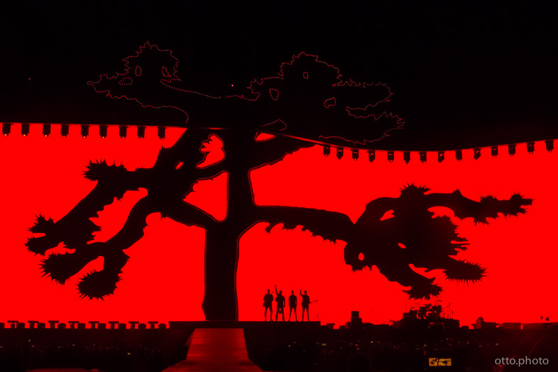 Live concert photo of Adam Clayton, Bono, Larry Mullen Jr, The Edge